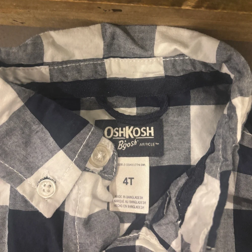 Oshkosh B’gosh Boys Size 4T Blue/White Plaid Button Down